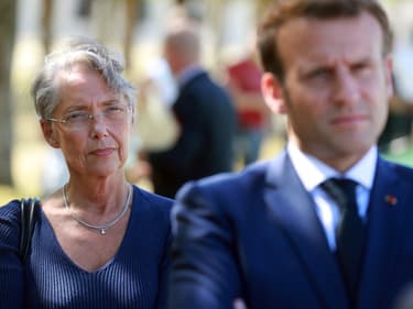 Elisabeth Borne et Emmanuel Macron lors d'une visite au château de Chambord (Loir-et-Cher), le 22 juillet 2020.