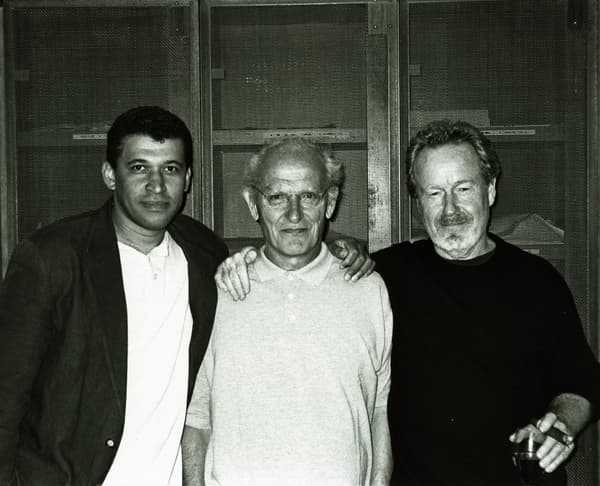 Sylvain Despretz (à gauche) avec Moebius et Ridley Scott Sylvain Despretz (à gauche) avec Moebius et Ridley Scott
