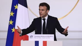 Emmanuel Macron à l'Élysée le 3 avril 2023