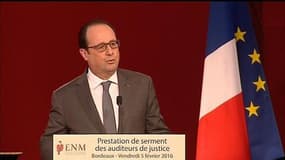 Hollande souhaite "un état de droit protecteur" contre le terrorisme 