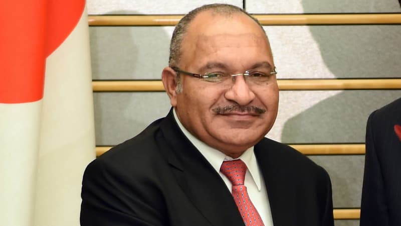 Soupçonné de corruption, le Premier ministre de la Papouasie-Nouvelle-Guinée, Peter O'Neill, est sous le coup d'un mandat d'arrêt.