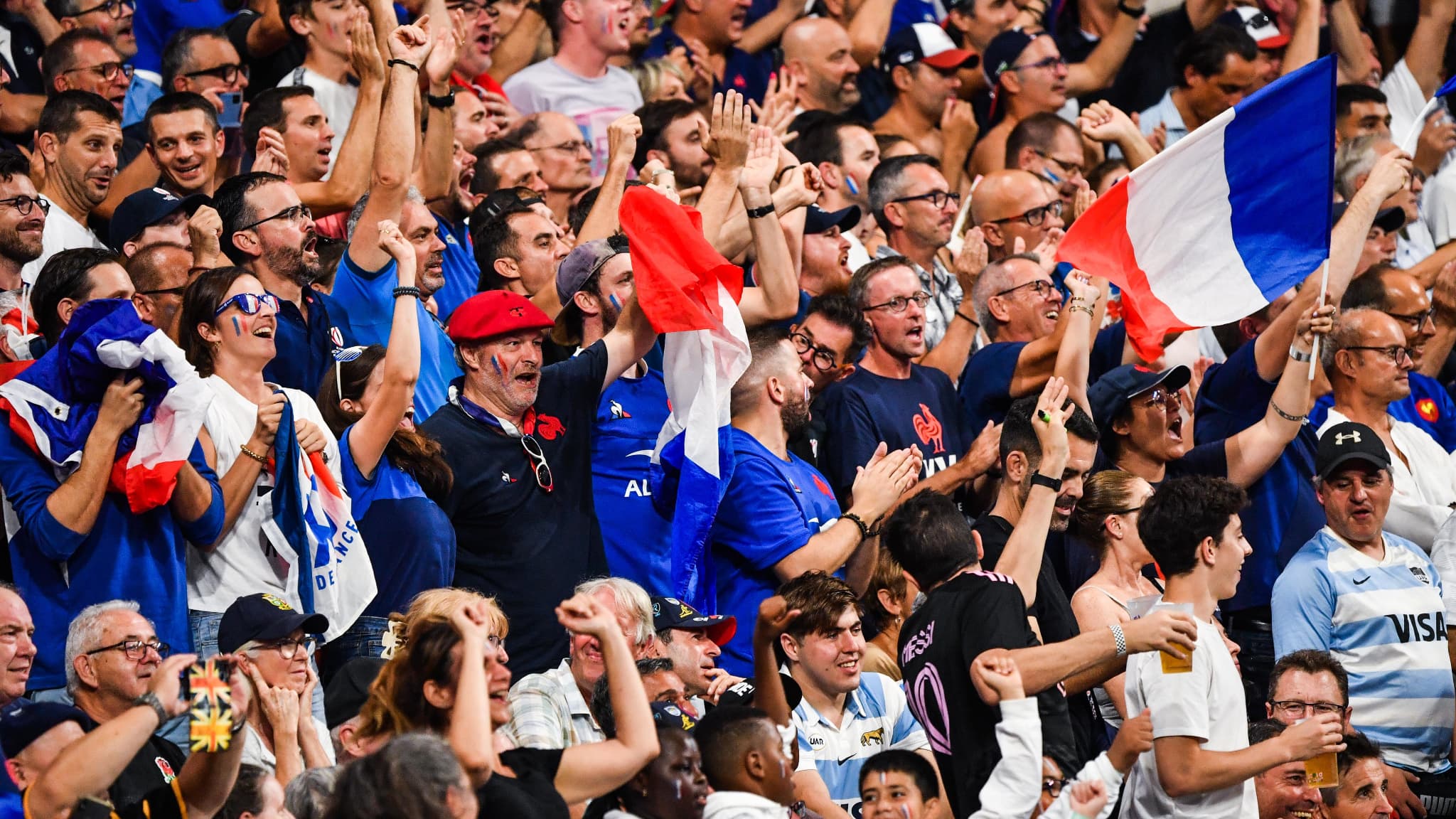 Lo Stade de France e i tifosi francesi impressionano l’emisfero sud