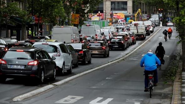 Trafic routier et cyclistes le 11 mai 2020 à Paris