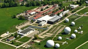 Vue aérienne d'un centre d'écoutes du renseignement extérieur allemand (BND) à Bad Aibling, en Bavière, le 8 mai 2015