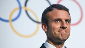 Emmanuel Macron au musée olympique à Lausanne le 10 juillet 2017, à la veille de la présentation de la candidature de Paris pour les JO-2024