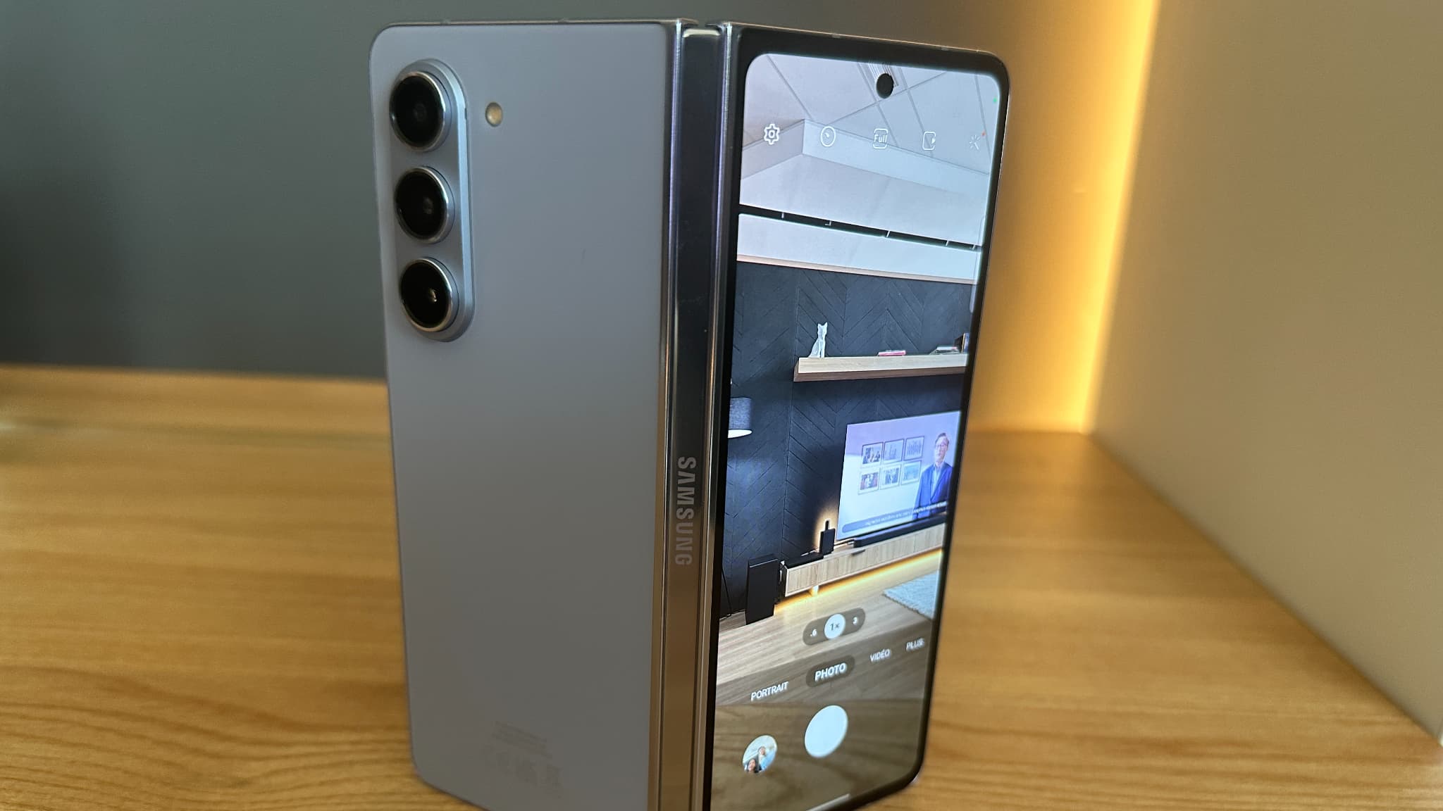 Le Samsung Galaxy Fold 5 Le Samsung Galaxy Fold 5