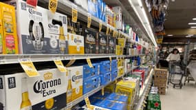 Des bières au rayon alcool d'un supermarché à San Anselmo, en Californie, aux États-Unis, le 6 janvier 2023