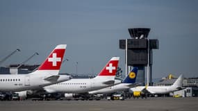 Des avions sur le tarmac de l'aéroport de Genève, le 4 mai 2023.