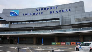 Un agent de sécurité de l'aéroport de Toulouse-Blagnac a été licencié pour un "simple oubli".