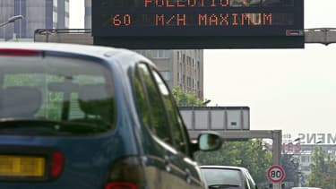 Les automobilistes doivent abaisser leur vitesse de 20 km/h pendant cet épisode de pollution.