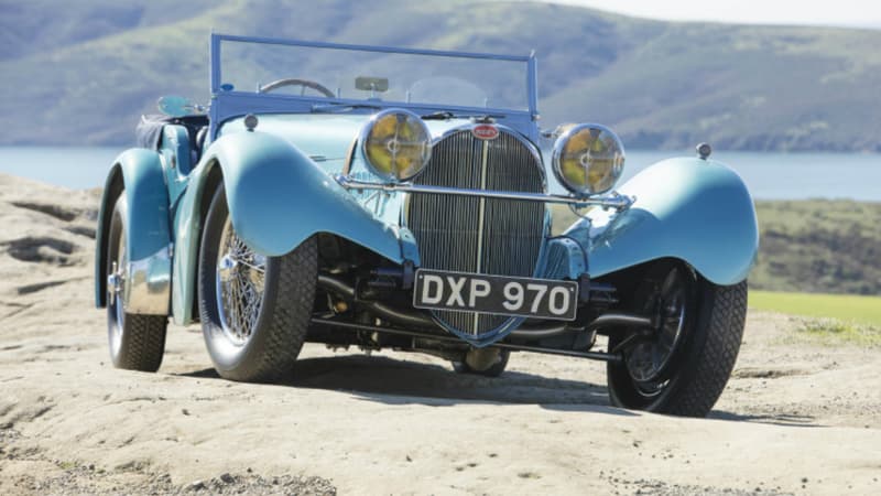 Cette Bugatti de 1937 est partie pour près de 10 millions de dollars aux enchères, le 10 mars dernier.