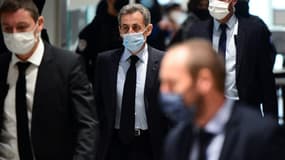 L'ancien président Nicolas Sarkozy arrive au Palais de Justice de Paris où se tient son procès pour corruption le 8 décembre 2020