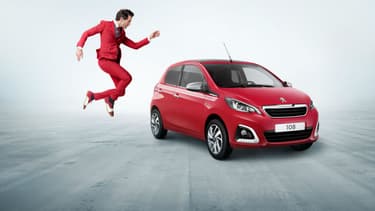 Le chanteur Mika devient le nouvel ambassadeur de la petite citadine avec cette série spéciale déclinée en cinq couleurs.