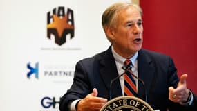 Le gouverneur du Texas Greg Abbott, le 27 octobre 2021 à Houston