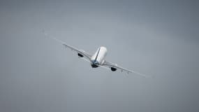 Un Airbus A330 Neo décolle de Blagnac, dans la banlieue de Toulouse, le 16 octobre 2024. (Illustration)