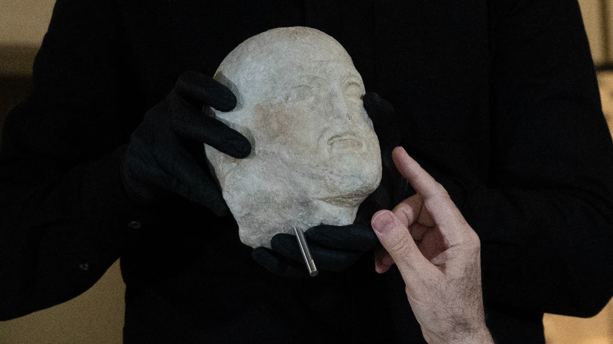 Un fragment du Parthénon, représentant un homme barbu