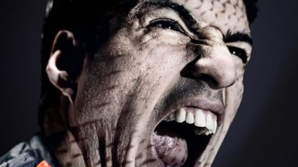 La publicité Adidas représentait Luis Suarez rugissant comme un lion. La publicité Adidas représentait Luis Suarez rugissant comme un lion.