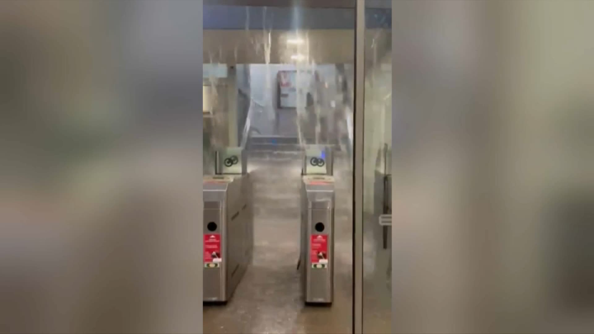 Les images des inondations qui ont touché le métro de Malaga, Espagne, le 13 novembre 2024 Les images des inondations qui ont touché le métro de Malaga, Espagne, le 13 novembre 2024