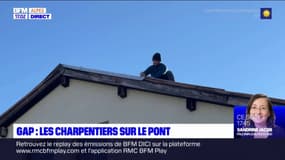Hautes-Alpes: les charpentiers gapençais sur le pont après les vents violents