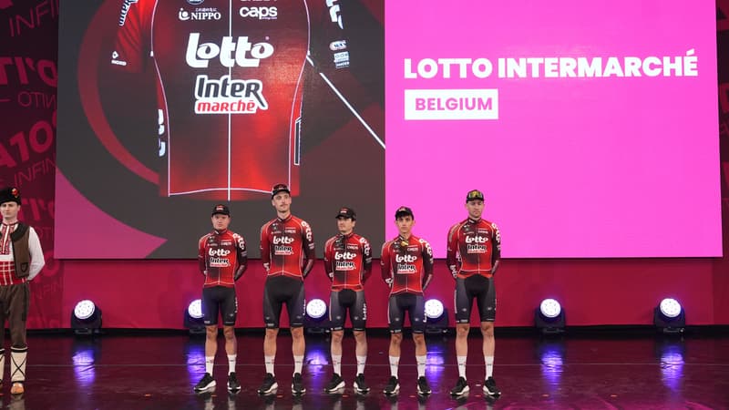 Les coureurs de Lotto Intermarche lors de la presentation du Giro le 6 mai 2026 2281929