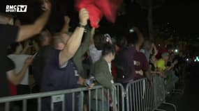 Les supporters du PSG fêtent l'arrivée de Neymar