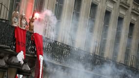 Vendredi trois Femen avaient perturbé le discours de Marine Le Pen depuis le balcon d'un hôtel, place de l'Opéra à Paris. 