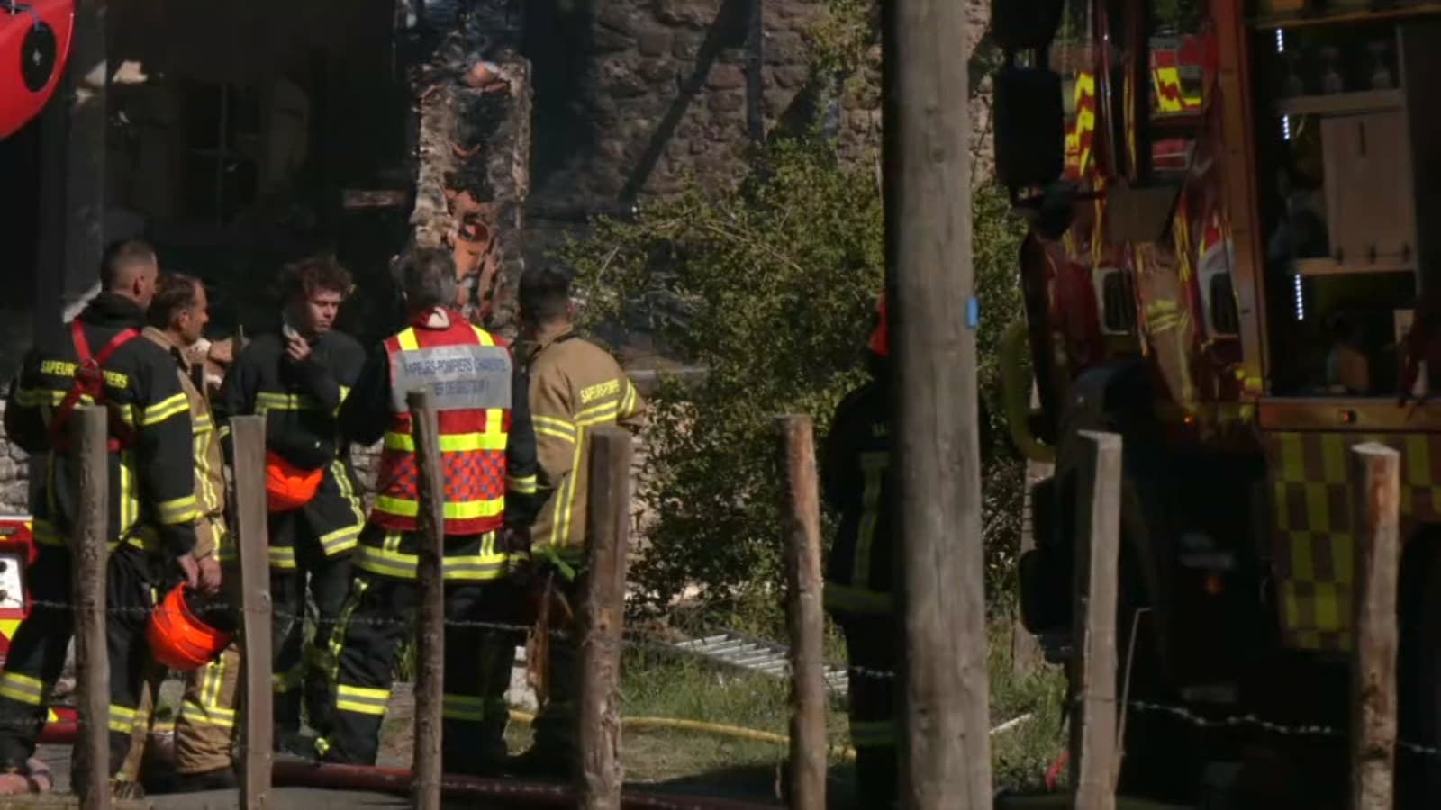 Un incendie dans un gîte accueillant des adultes handicapés s'est déclaré sur la commune de Montmoreau, au sud d'Angoulême, le 28 juillet 2025 Un incendie dans un gîte accueillant des adultes handicapés s'est déclaré sur la commune de Montmoreau, au sud d'Angoulême, le 28 juillet 2025