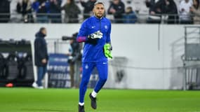 Keylor Navas à l'échauffement avec le PSG, le 23 janvier 2023