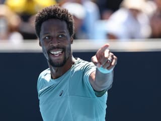 Gaël Monfils lors de sa victoire contre l'Allemand Daniel Altmaier (7-5, 6-3, 7-6) à l'Open d'Australie, le 16 janvier 2025