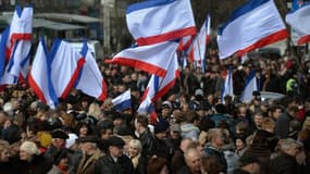 Une manifestation de pro-Russes le 8 mars, à Simferopol, en Crimée. (photo d'illustration).