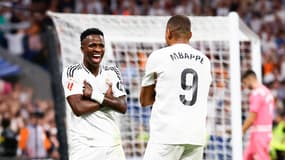 Vinicius Jr et Kylian Mbappé célèbrent un but du Real Madrid 