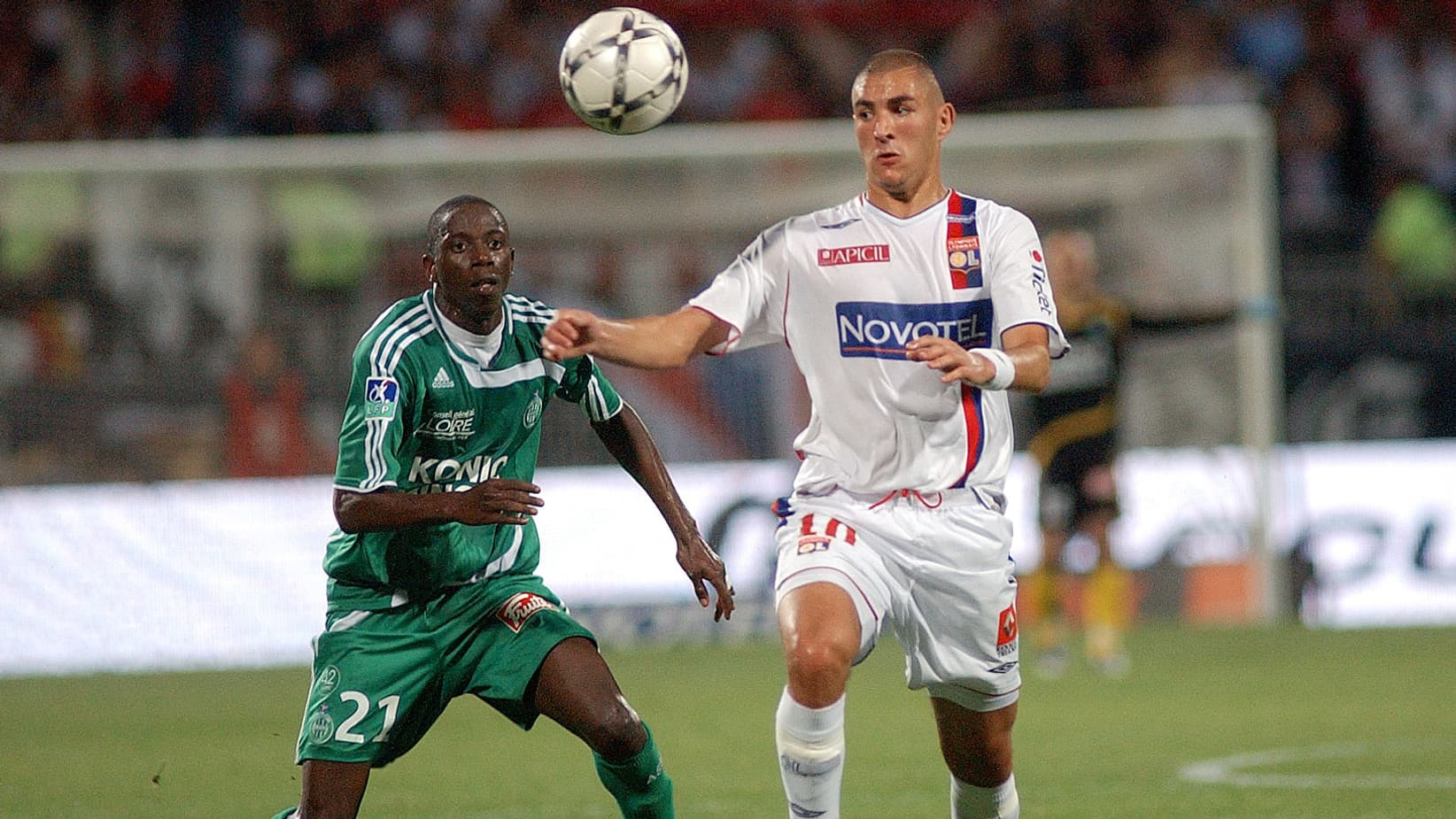 Karim Benzema face à Saint-Etienne en 2007 Karim Benzema face à Saint-Etienne en 2007