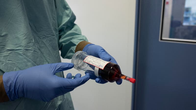 Une seringue, avant l'administration d'un traitement par chimiothérapie.