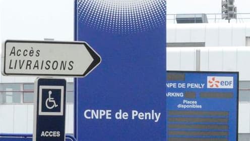 La fuite d'eau sur le joint de la pompe du circuit primaire de refroidissement d'un réacteur de la centrale nucléaire d'EDF à Penly (Seine-Maritime) a bien été maîtrisée cette nuit mais le réacteur est maintenu à l'arrêt dans l'attente d'une expertise, se