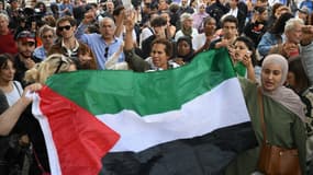 Quelque 200 personnes se sont rassemblées dans le calme à Marseille mardi 10 octobre en soutien aux Palestiniens.