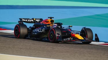 La Red Bull du champion du monde Max Verstappen sur le circuit de Bahreïn