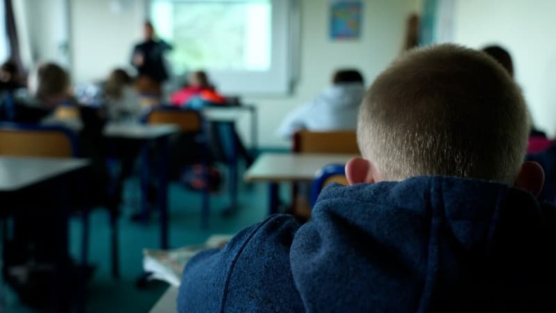 Une prof accusée  d'inciter une élève à  "se jeter d'un pont"