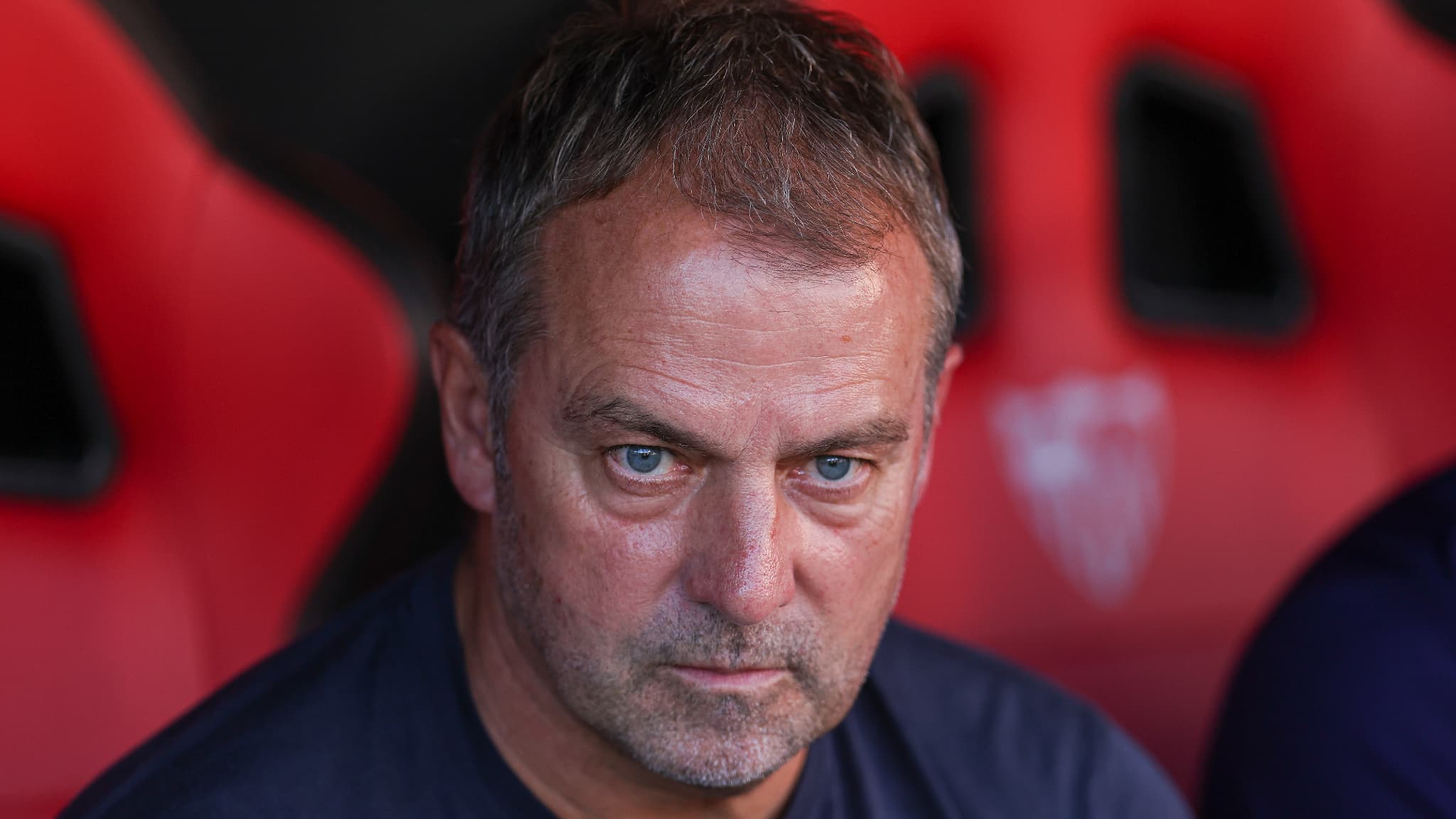 "JE NE VEUX PAS QUE MON PETIT-FILS ME VOIT FAIRE ÇA": LE MEA CULPA DE HANSI FLICK APRÈS SON CRAQUAGE AVEC LE BARÇA