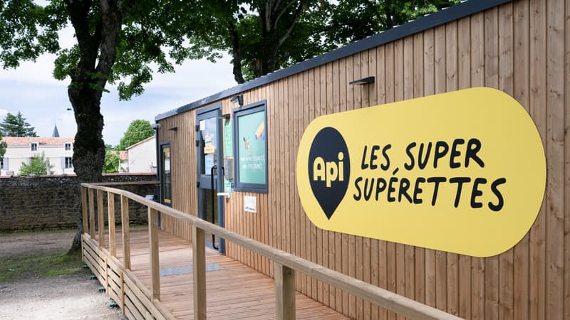 62% des communes n'ont plus aucun commerces (contre 25% il y a 40 ans): une ancienne de Danone fait le pari de "redynamiser" les campagnes avec ses superettes Api (elle en a déjà ouvert 138)