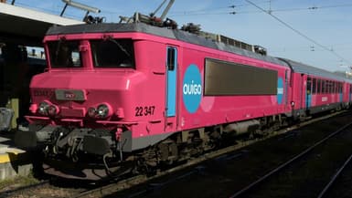 Un train "Ouigo Train Classique" présentée par SNCF Voyageursà la gare de Bercy, à Paris, le 11 avril 2022