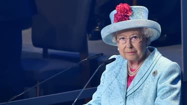 Elizabeth II prononce un discours à Malte en 2015