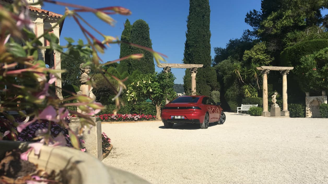 La Nouvelle 508 dispose d'une puissance allant de 130 chevaux (en diesel) à 225 chevaux (en essence). La Nouvelle 508 dispose d'une puissance allant de 130 chevaux (en diesel) à 225 chevaux (en essence).