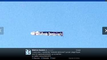 Photo publiée sur twitter de l'avion anti-Hollande.