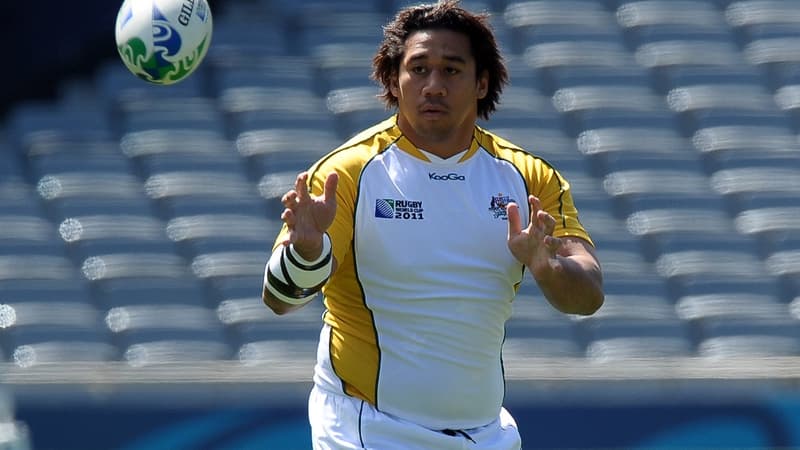 Le pilier droit australien Salesi Ma'afu