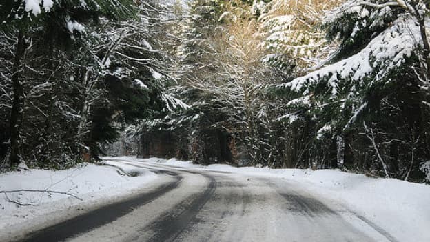 Attention si vous prenez la route ce mercredi, les chaussées peuvent être très glissantes.