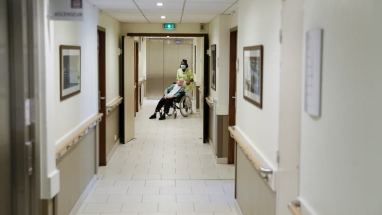 25% des professionnels travaillant en Ehpad et 65% des résidents souhaitent se faire vacciner selon une enquête menée par la Fnadepa auprès de ses établissements adhérents