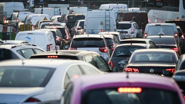 L’an dernier, le prix moyen d’une voiture neuve était de 25.828 euros, selon l’étude annuelle du magazine L’Argus. Il y a 15 ans, selon la même étude sur la voiture de 2001, il était de 17.067 euros (valeur faciale).