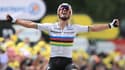 Julian Alaphilippe vainqueur de la première étape du Tour