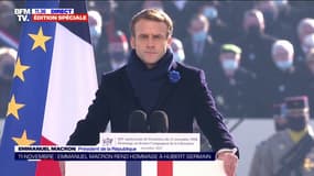 Emmanuel Macron: "Le dernier compagnon n'est plus et nous l'accompagnerons jusque dans cette crypte où nous scellerons le dernier caveau "