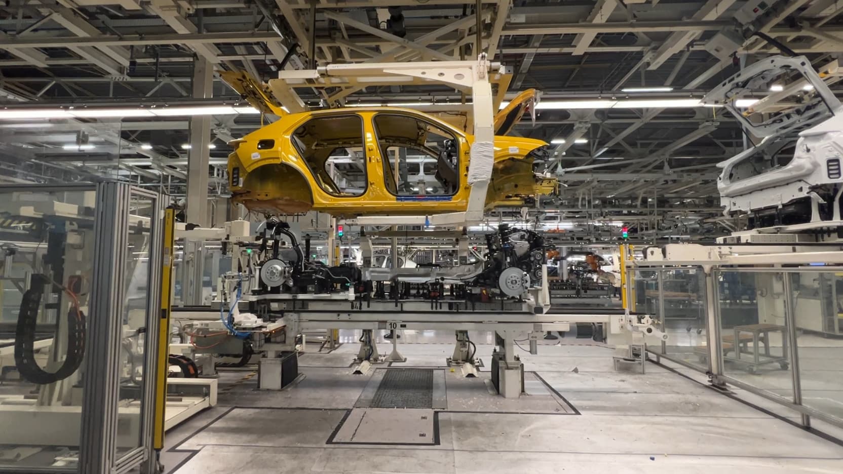 Volkswagen'da 50.000 işten çıkarma kesinleşti, 50.000 daha gelebilir: Sendika isyanı